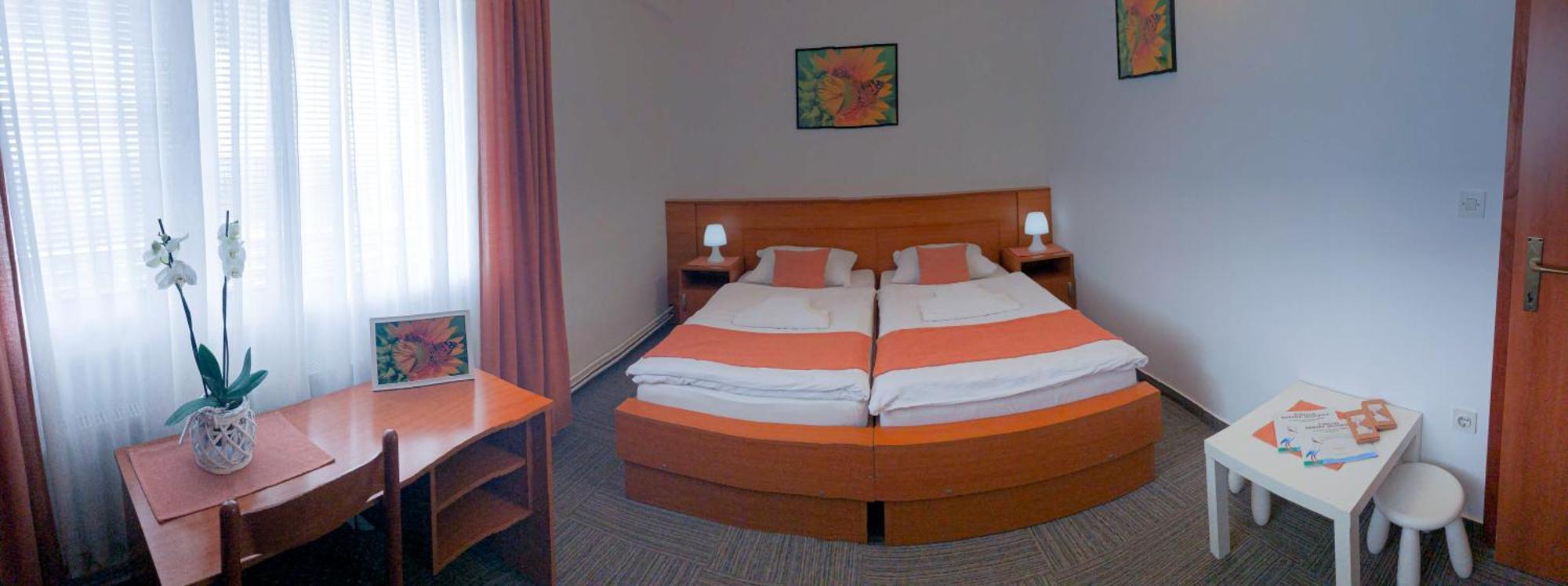 Hotel Restavracija In Prenocisca Carda à Martjanci Extérieur photo